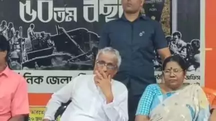 দেশপ্রাণ: ১৯৭৫ সালে ২৫শে জুন তৎকালীন কেন্দ্রের কংগ্রেস সরকারের হটকারী সিদ্ধান্তের আজ কাঁথিতে "কালা দিবস" পালন করলো BJP