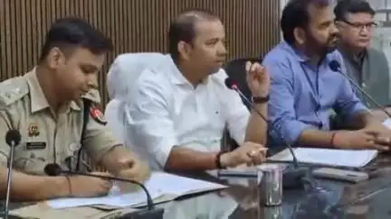 ज्ञानपुर: दिव्या में भव्य लव कुश मेला का आयोजन, जिलाधिकारी शैलेश कुमार