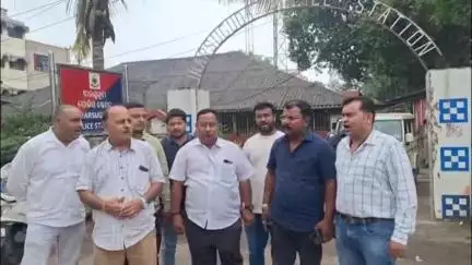 ଝାରସୁଗୁଡା: ଝାରସୁଗୁଡା ଏଲଏନ କଲେଜ ସମ୍ମୁଖରେ ପ୍ରତିବାଦ କରୁଥିବା ବିଜେଡିର ଯୁବ ଓ ଛାତ୍ର ସାମ୍ମୁଖ୍ୟ କର୍ମକର୍ତାଙ୍କୁ ଉଠାଇନେଲା ଟାଉନ ଥାନା ପୋଲିସ