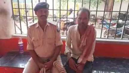 मुशहरी: नगर थाना क्षेत्र से पुलिस ने नशे में एक शराबी को किया गिरफ्तार, न्यायालय ने जुर्माना लगाकर दी जमानत