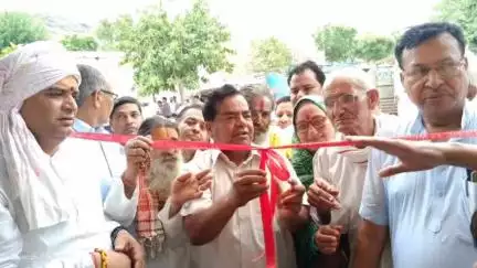 नीम का थाना: नीमकाथाना में स्थित श्री कृष्ण गोपाल गौशाला में पूर्व विधायक एवं पीसीसी उपाध्यक्ष ने फीता काटकर उद्घाटन किया