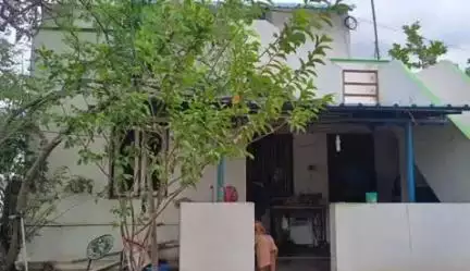 ஆலத்தூர்: பட்டப் பகலில் பூட்டை உடைத்து 4 பவுன் நகை திருட்டு, ஆலத்தூர் கேட்டில் துணிகரம்
