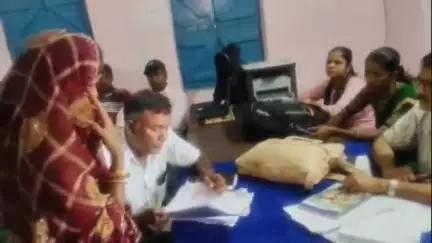 डंडारी: डंडारी पंचायत भवन परिसर में वार्ड संख्या 14 के आशा चयन हेतु आम सभा का आयोजन