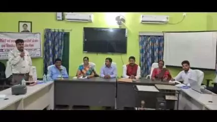 दुमका: बंदरजोड़ी में किशोरियों के सशक्तिकरण हेतु जिला स्तरीय इंटरफेस बैठक का आयोजन