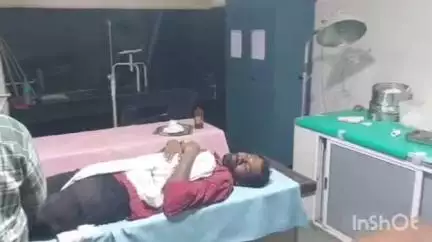 शाहपुर: देशावाड़ी गांव के पास बाइक के सामने बकरी आने से बाइक सवार युवक गिरकर घायल