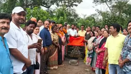 मांडर: कांके विधायक ने महाविद्यालय में कमरे और मैरिज हॉल का शिलान्यास किया