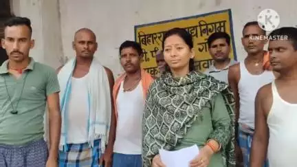 पकरीबरावां: श्रम अधिकारी ने पकरीबरावां के राज्य खाद्य निगम के गोदाम का निरीक्षण किया, मजदूरों से मिलकर जाना हाल