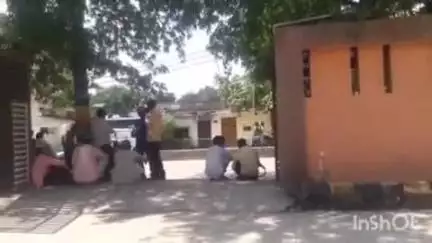 भाटपार रानी: तीन दिन पहले खुखुंदू भटनी रेल खंड पर मिला अज्ञात व्यक्ति का शव, पहचान नहीं हुई, पुलिस ने कराया पीएम