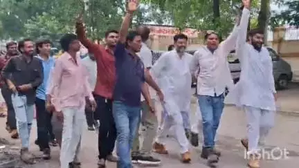 આંકલાવ: આંકલાવ હાઈસ્કૂલ ખાતે શાંતિપૂર્ણ રીતે મતગણતરી યોજાઈ, ચુસ્ત બંદોબસ્ત ગોઠવાયો, વિજેતા ઉમેદવારોમાં અને ઉત્સાહ