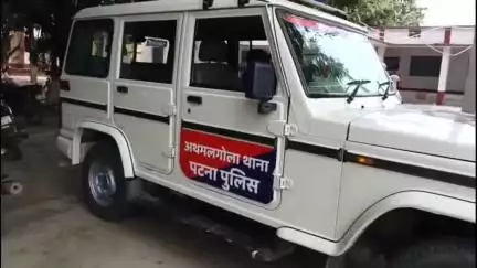 अथमलगोला: अथमलगोला में निर्माणाधीन घर से एक देशी कट्टा और तीन जिंदा कारतूस बरामद