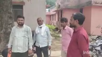 फिरोज़ाबाद: थाना बसईमोहम्मदपुर क्षेत्र उसमानपुर में झोपड़ी पर फांसी के फंदे पर लटकने से महिला की मौत