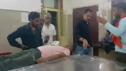 दमयंती नगर: झामर में मानसिक प्रताड़ना से तंग आकर सल्फास खाने वाले व्यक्ति की मौत, पोस्टमार्टम के बाद परिजनों को सौंपा शव