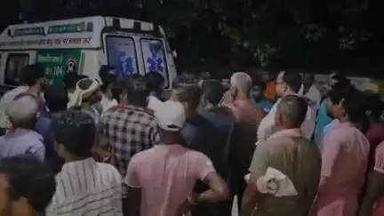 सारठ: पालोजोरी मार्ग पर मलिकचौक के पास बाइक की टक्कर में वृद्ध व बाइक चालक घायल, पुलिस ने CHC पहुंचाया