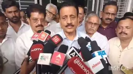 जळगाव: मंत्री गिरीश महाजन यांचे संजय राऊत यांच्यावर विरोधकांना होते का जिल्हाधिकारी कार्यालय येथे