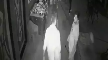 जळगाव: हॉटेल वरुणमध्ये व्यवस्थापकावर जीवघेणा हल्ला करणाऱ्यांना अटक करा; जळगाव जिल्हा बार चालक असोएशनचे पोलीस अधिक्षकांना निवेदन