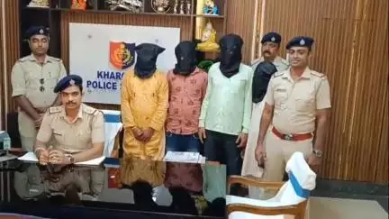 খড়গ্রাম: শনিগ্রাম এলাকায় নাবালিকার বিয়ে দিতে গিয়ে গ্রেপ্তার বর ও পুরোহিত সহ ৪
