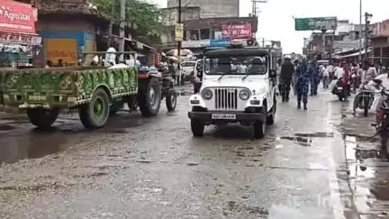 मेड़ता: मेड़ता सिटी में जवानों ने फ्लैग मार्च निकालकर शांति का दिया संदेश