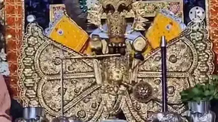 भदेसर: मंडफिया स्थित भगवान सांवलिया सेठ के दरबार में उमड़ा आस्था का सैलाब, तीन लाख से अधिक भक्तों ने किए दर्शन