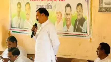 राजगढ़: राजगढ़ कांग्रेस कार्यालय में संगठन से सर्जन अभियान के तहत कांग्रेस की बैठक आयोजित
