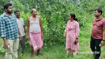 सोनारायठाढ़ी: सोनारायठाड़ी बीडीओ ने बसबूटिया पंचायत में बागवानी, पीएम आवास व अबुआ आवास योजना का किया निरीक्षण