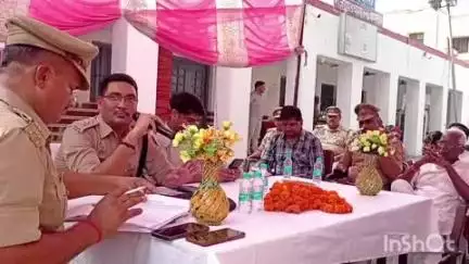 कासगंज: मोहर्रम पर्व और कांवड़ यात्रा को लेकर गंजडुंडवारा कोतवाली में पीस कमेटी की बैठक हुई, एसडीएम और सीओ रहे मौजूद