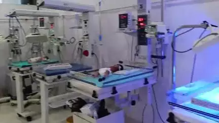 बिहार शरीफ अर्घ्या शिशु केंद्र के संचालक डॉ पंकज कुमार धरती का भगवान है 6 महीना का जन्म लिए बच्चों को उन्होंने जीवन दिया