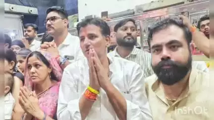 दांतारामगढ़: भाजपा जिलाध्यक्ष ने खाटूश्यामजी पहुंचकर बाबा श्याम के दर्शन किए