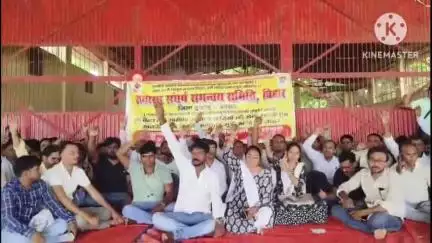 बक्सर: वेतन वृद्धि समेत 16 सूत्री मांगों को लेकर आवासकर्मी पटना में देंगे धरना, रामलीला मंच पर तैयारी बैठक