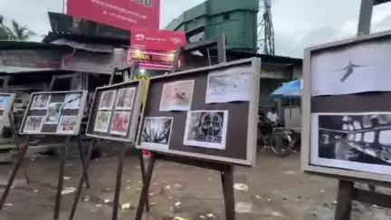 বালুরঘাট: দক্ষিণ দিনাজপুরে ফটো এক্সিবিশন, ভিড় উপচে পড়ল হিলি মোড়ে