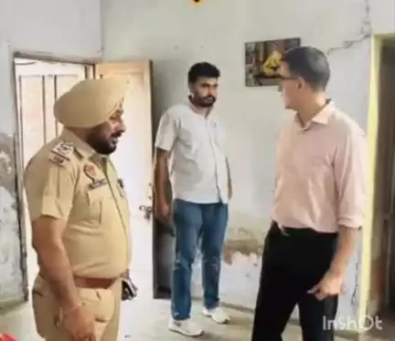 ਤਰਨਤਾਰਨ: ਐਸ.ਐਸ.ਪੀ. ਤਰਨ ਤਾਰਨ ਵੱਲੋਂ ਥਾਣਾ ਝਬਾਲ ਤੇ ਥਾਣਾ ਖਾਲੜਾ ਦੀ ਅਚਨਚੇਤ ਚੈਕਿੰਗ