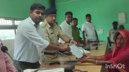 चौथम: चौथम प्रखंड सभा कक्ष में सिविल का आयोजन, 90 लाभार्थियों को पर्चा वितरण
