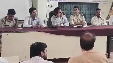 देपालपुर: देपालपुर में शांति समिति की बैठक हुई, क्षेत्र के आम लोग भी शामिल