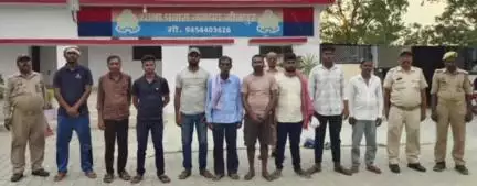 मछलीशहर: पवारा में पुलिस ने शांति व्यवस्था के मद्देनज़र 9 लोगों को किया गिरफ्तार