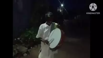 శాలిగౌరారం: ప్రభుత్వ పాఠశాలల్లో పిల్లలను చేర్పించుకుంటే రేషన్ కార్డ్ పెన్షన్ బంద్ అంటూ డబ్బు చాటింపు వైరల్ గా మారిన వీడియో #viral