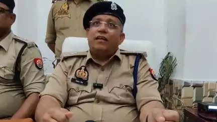 मिर्ज़ापुर: पुलिस अधीक्षक ने पांच थाना अध्यक्षों के कार्य क्षेत्र में किया बदलाव, कछवा थाना अध्यक्ष को मिली नई जिम्मेदारी