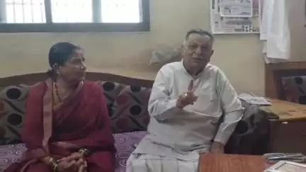 बसमत: आणीबाणीच्या काळात मोर्चे आंदोलनात सहभागी होऊन जेल भोगलेल्या नागरिकांचा तहसीलदार उपविभागीय अधिकारी यांच्या हस्ते सन्मान