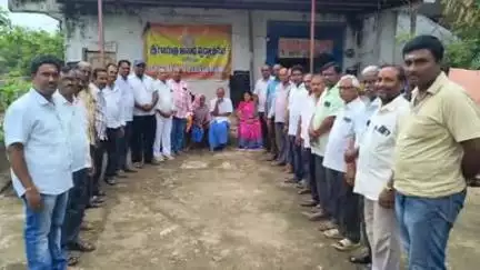 బుధవారం రోజున శ్రీ శివ గాయత్రి అనాధ వృద్ధాశ్రమంలో ఆధ్యాత్మిక కుటుంబం ఆధ్వర్యంలో...