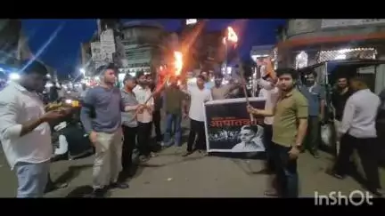 विदिशा नगर: इमरजेंसी की बरसी पर अखिल भारतीय विद्यार्थी परिषद ने माधवगंज में किया विरोध