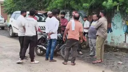 बीना: राम वार्ड सहित नगरीय क्षेत्र में नहीं आई कचरा गाड़ी, कंपनी कर्मचारी बोले नहीं मिला दो माह से वेतन