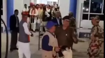 जोधपुर: मुख्यमंत्री भजनलाल शर्मा एक दिवसीय प्रवास पर जोधपुर पहुंचे, एयरपोर्ट पर हुआ भव्य स्वागत
