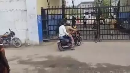मेदिनीनगर (डालटनगंज): पलामू: मेदिनीनगर सेंट्रल जेल में कैदियों के परिजनों से अवैध वसूली, वीडियो आया सामने