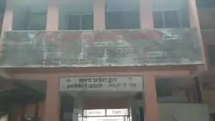 ललितपुर: जाखलौन रोड पर दो बाइकों के बीच हुई आमने-सामने की भिड़ंत, दोनों बाइक सवार हुए घायल