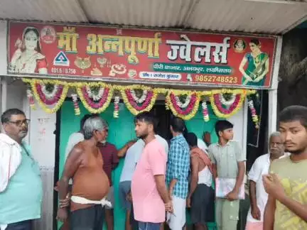 सूरजगढ़: पीरी बाजार में स्वर्णाभूषण की दुकान में लाखों की चोरी, पुलिस कर रही है जाँच