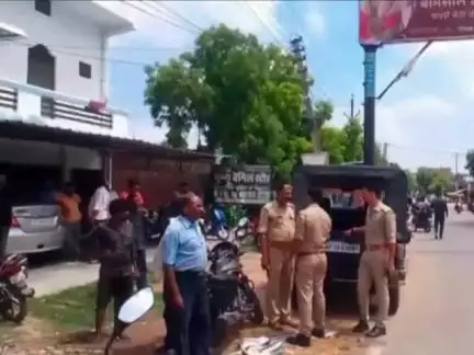 बिहार पुलिस में चयनित युवक ने की आत्महत्याः अमेठी में कमरे से मिला फांसी पर लटका शव, सुसाइड नोट बरामद