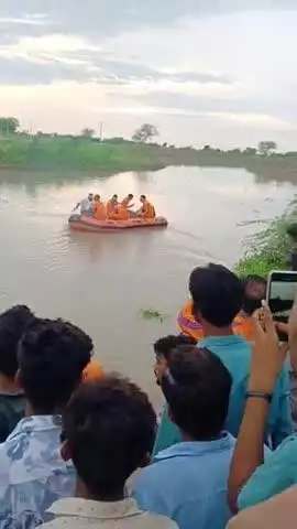 भड़सुई निवासी नवयुवक बहा नदी के तेज बहाव में sdrf टीम पहुंची मौके पर