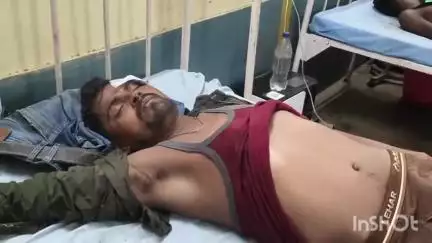 अतरौली: छर्रा, गालिमपुर मोड के निकट पत्नी से रूठकर घर से निकले युवक की बाइक पेड़ से टकराई, घायल को अस्पताल में भर्ती कराया गया