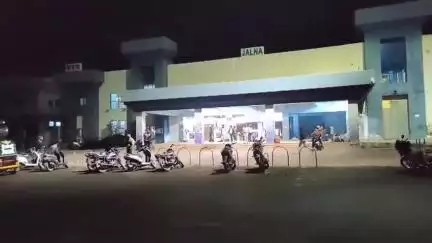 जालना: जालना-जळगाव रेल्वे मार्गाच्या भूसंपादनासाठी जमीन मोजणीच्या प्रक्रियेस आजपासून सुरुवात...