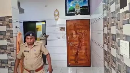 રાણપુર: શહેરમાં મકાનના તાળા તોડી સોના-ચાંદીના દાગીના,રોકડ રકમ સહીત 1,56,000 ની ચોરી ની ઘટનામા 3 અજાણ્યા ઈસમ વિરૂધ્ધ ફરિયાદ નોધાઈ