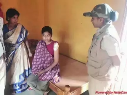 ಹುಮ್ನಾಬಾದ್: ಸಾರ್ವಜನಿಕರಿಗೆ ಕಚ್ಚುತಿದ್ದ ಮಂಗನನ್ನು ಸೆರೆ ಹಿಡಿದ ಅರಣ್ಯ ಇಲಾಖೆ ಅಧಿಕಾರಿ, ಸಿಬ್ಬಂದಿ  ಕೋಳಿವಾಡ ಜನ ಫುಲ್ ಖುಷ್
