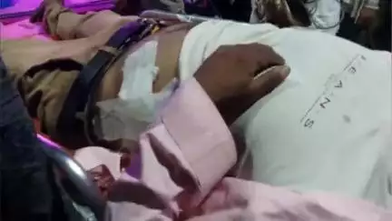 खरगौन: ₹200 के लेनदेन में मजदूर ने ठेकेदार को मारा चाकू, 3 इंच गहरा घाव, खरगोन से इंदौर रेफर